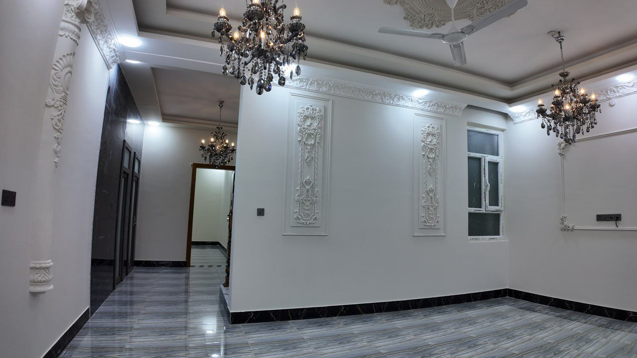 بيت  للبيع 

المساحه - 215 م

العنوان -  حي اور الاولى قرب اسواق الشورجه
تفاصيل البناء - طابقين مسلح حديث  
ط1 - غرفه عدد2+صاله+استقبال+مطبخ+صحيات+كراج
ط2 - غرف عدد4+صاله+صحيات 

للمزيد من المعلومات يمكنكم التواصل معنا 
على صفحة الفيس بوك ( المثنى للعقار) 
او الاتصال على الرقم التالي 
ابو سيف  ***********
ابو سيف2  *********** 
للمزيد من العروض الدخول على الرابط
https://web.facebook.com/groups/353423759199621
او قناتنا على اليوتيوب
https://youtu.be/wNJnyaBvaoU ناصرية, ذي قار
