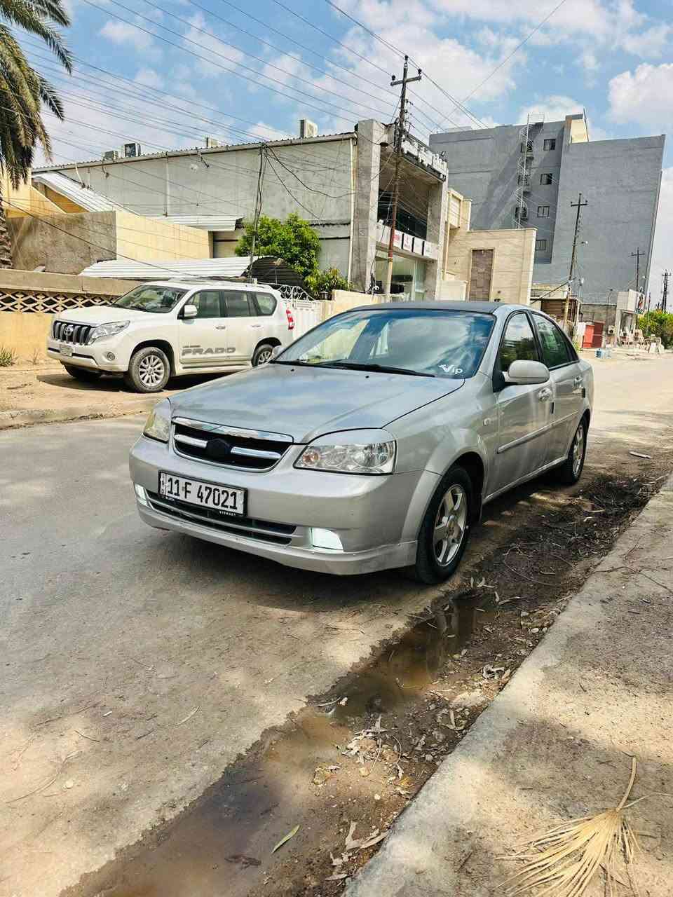 السلام عليكم 
للبيع اوبترا 
موديل 2007امريكي 
السياره مصبوغه عام جماليه
رقم بغداد الجديد
مكينه 2000
كير اوتماتيك 
كير محرك صدر تبريد تخم تاير السيارة جاهزه 
السعر52 وبيها  مجال 
عنوان بغداد حي الجامعه 
للاستفسار *********** القائم, الأنبار
