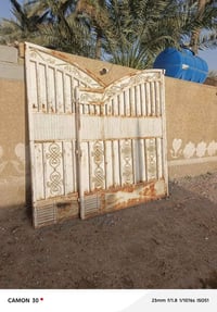 باب مستعمل العرض 3 ونص متر وطول 3 متر للاستفسار الرقم  ‏‪07712004364‬‏