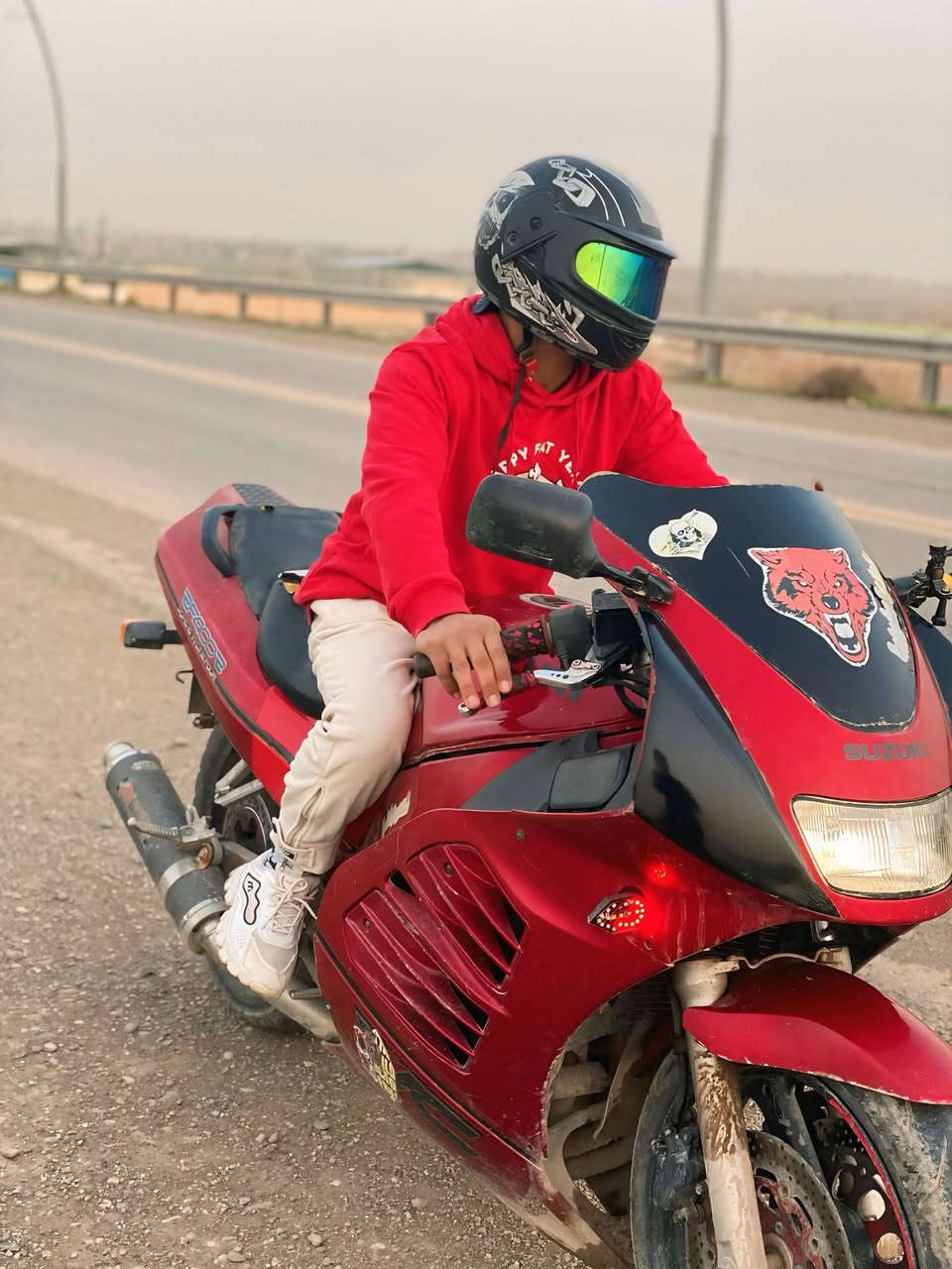 السلام عليكم قرش 400للبيع يرهم مراوس حسب القناعه
ضع شركه كلو 
مي اراديته مال الشركة
ادفع سعر عجبني ابيعك 
ملاحضه سلف الموطور ثكيل 
شقال بكل وقت 
حماوه تنسيها 
دراجه نضيفه وحلوه مال جناي
مكاني الجواعنه
رجان رجان الموشراي لايدوخني
***********
