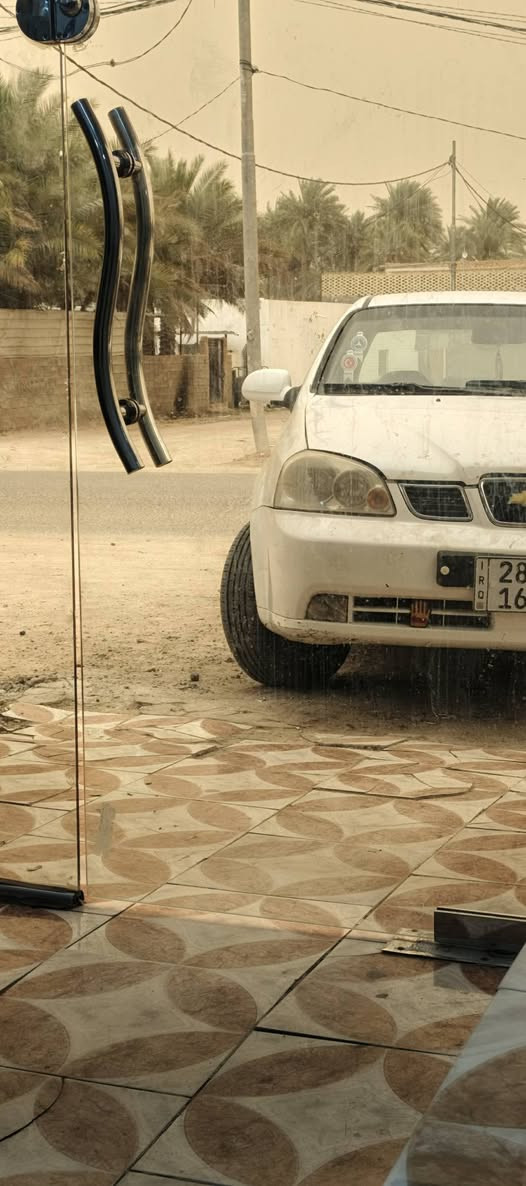 سلام عليكم اوبترا مديل 2004
كير ومحرك 1600جدد لاتنقيص ولا بخار حداديه جديده 
تخم تاير جديد كهربائياته كوله بلادي مملعوب بيه 
سياره جديده تبريد شغال رقم نجف نكليزي سنويته ال 2031
سياره كفاله من ضربه بيه جاملغ صبخ الكدام صوب السايق 
و بيه الهلاليات الخلفيه صبغ فقط 
السعر ٥٥بيه مجال مكاني نجف استفسار اتصال ***********
