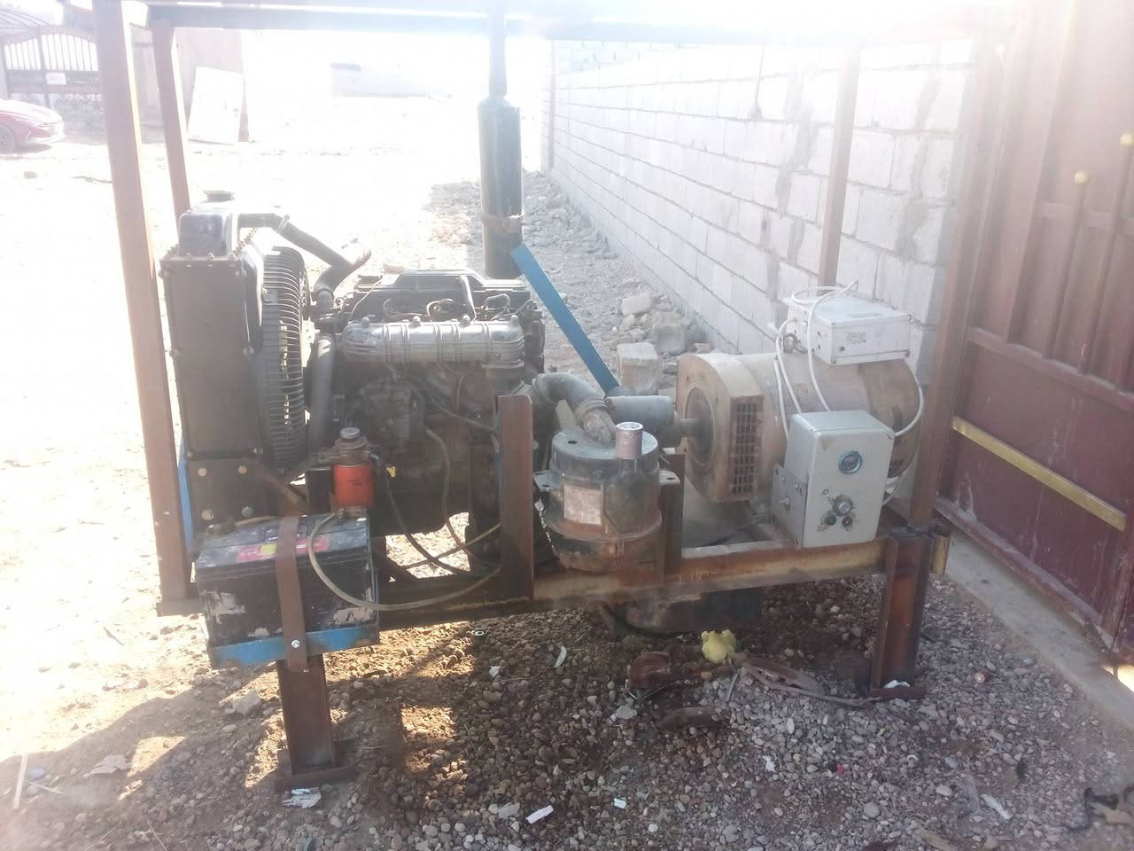 السلام عليكم
مولد كيا بسته 
نضيف ومكفول 
30 كيفي 
وبلاد لا يبخر ولا ملفوف 
للتواصل ***********
