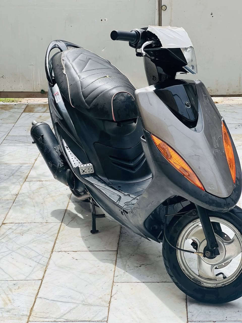 ماكس عدله عله وضع شركه مامفتوحه ولا ملعوب بيه دراجه خير من الله من معدل وشلعه  للبيع سعره خاص 
مكان رميثة 
رقم ***********
