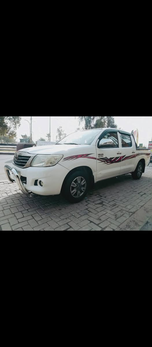 السلام عليكم 
بيكم هايلوكس موديل 14
سونار موجود بل منشور 
كير اوتوماتيك 
كير محرك تبريد مكينه كفاله عامه 
تخم تاير شواصي مكفولات بلادي 
دوخل نظيفه سياره حلو معنا الكمله بل عافيه ياخذها 
ماشيه سياره 130
رقم سليمانيه شكل جديد نكليزي سنويا جديد 
تحويل شوكت ما يعجبك حولك 
سعار سياره 210بي مجال حك جيتك شي بسيط 
العنوان بغداد بلديات نتصل وتدلل 
عله رقم 
***********
