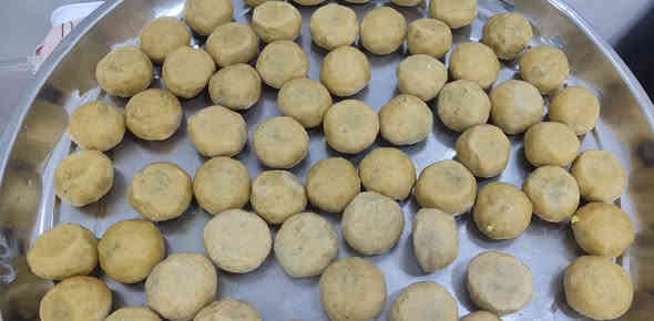 جهز حسب الطلب حجز قبل يوم على خاص او واتساب *********** كبب معجنات اكلات بورك سمبوسه توصل داخل ديوانية
