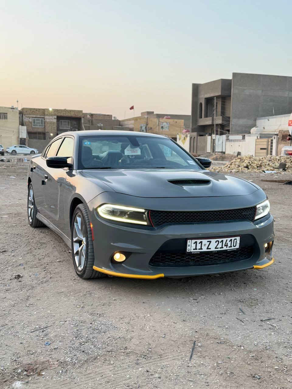 النوع : دوج تشارجر .
الفئة : GT بلاك توب ٢ ويل.
الموديل : 23 اصل.
last call النداء الاخير
اللون : اسمنتي .
سعة المحرك : V6 3600.
المسافة المقطوعة:15 الف .
الرقم: بغداد باسمي
المواصفات :.
بصمه + تشغيل عن بعد نظام سبورت S
super truck نظام
مقاعد مخمل حضن
نظام الصوت  البينا
نظام الخرائط (GPS) .
المصابيح الأمامية LED.
دبل كزوز
مانع انزلاق
شاشة كبيرة
كاميرا دوارة
حساسات
ويل كب ٢٠ بلاك توب
مرآة عاكسة للضوء
مانع انزلاق
ظام كروس تحديد السرعة
فول تحكم استيرن .
الحالة الفنية : السيارة جديدة جدا وبدون أي نقص
كاملة.
الحادث : السيارة وارد كندي حادثة موضح بالصور.
للتوصل *********** بي واتساب
