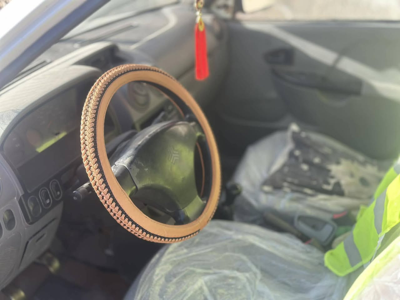 السلام عليكم
سياره سايبه موديل 15سياره مكفوله من الضربه تبرد شغال كهربائيات شغاله مكينه بيه خيط تبخير حداديه جديده سعر37وبيه مجال أو مراوس***********
