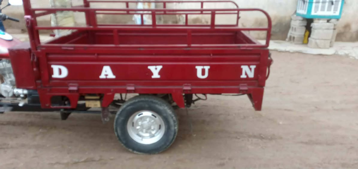 ستوته ١٧ جاهزه  أوراق كامله  العنوان عزيزيه السعر ١١٠٠ خاص ماكو اتصال ***********
