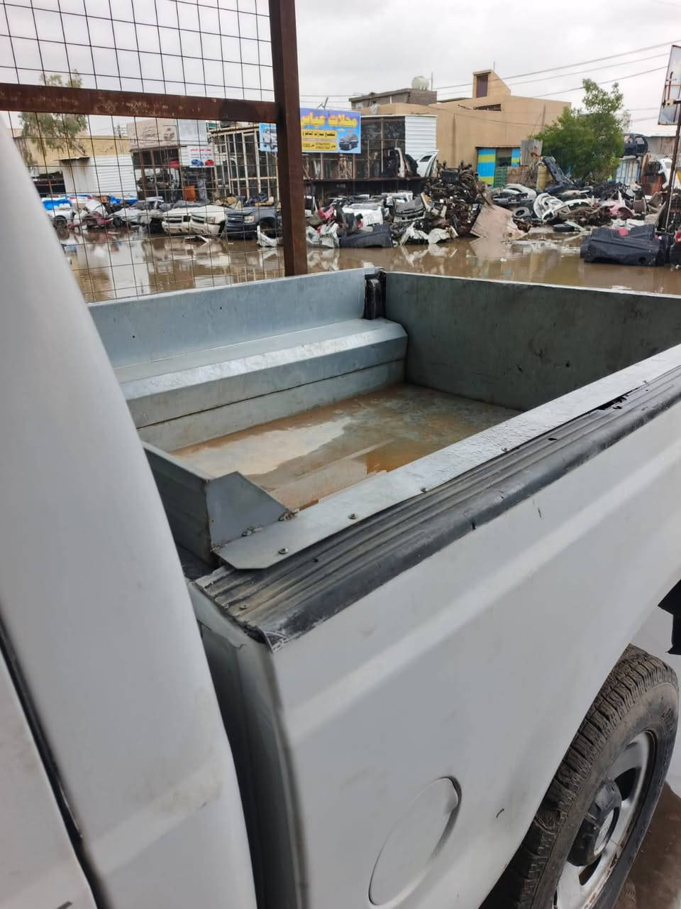 السلام عليكم
مكلف بالنشر 
فورد سوبر ديوتي موديل ٢٠٠٧ كير الف محرك ٦١٠٠ السياره جاهزه بدي قصير 
صدر امامي خلفي تايرات تبريد كله شرط 
للاستفسار ***********
