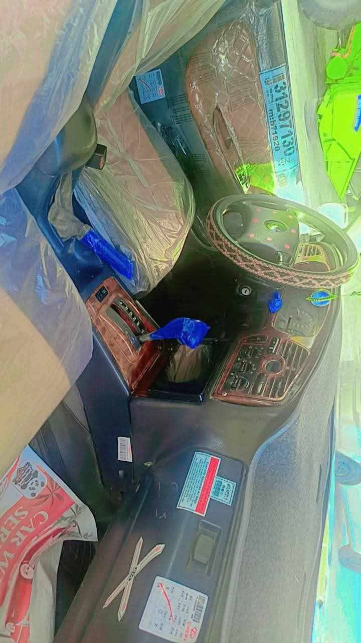 سياره برنس فراشه موديل 96 مكفوله وبااسمي رقم بغداد سعر 40ورقه وبيها مجال
