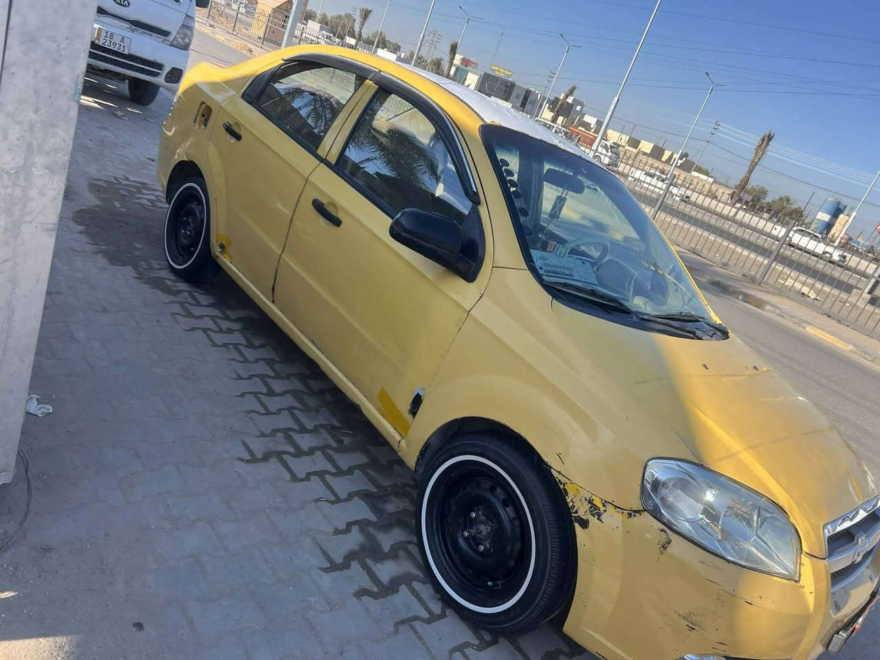 سلام عليكم أفيو للبيع مديل 11 مكينة 1400 مفتوح كير عادي رقم قادسية مميز مداور انغليزي 45 وكالة 35 مكان نجف حولي شارع 30 الاستفسار ***********
