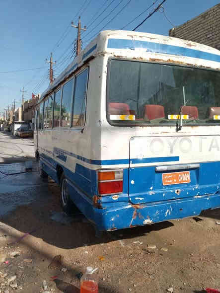 السلام كوستر عريضة موديل 88 السياره جاهزه محرك بانزين كروسيده وكير عكس واكسل مكفولات كهربائيات كامله غرفتها حلوه ابيع كوم حديد السعر قفل قفل 3ملاين ونص المكان البياع الشرطة الخامسه للتصال ***********
