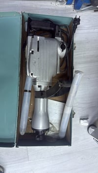 ١٠٠ قطعة • بيع جملة • إلكترونيات