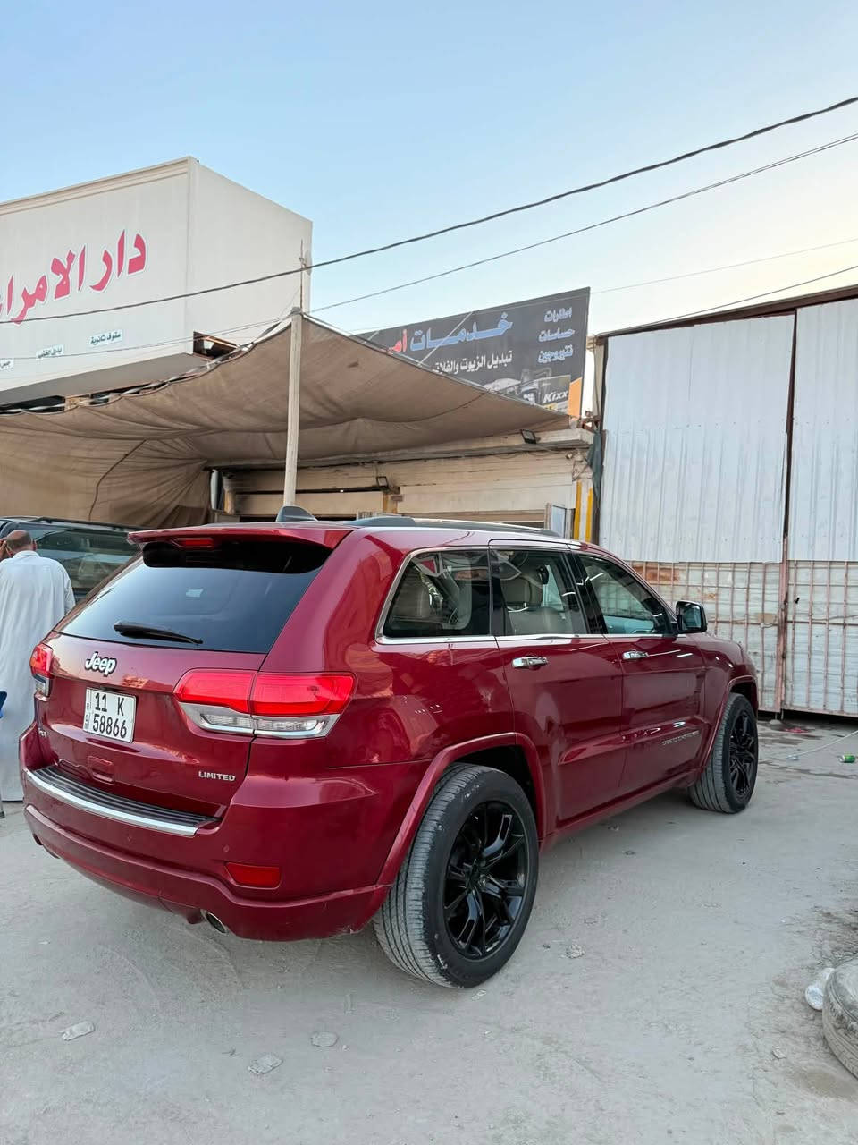 السلام عليكم جيب موديل 14 لمتد
رقم بغداد 
مكينة 3600
فور ويل فول موصفات فتحه داخل عسلي سياره جديده وحلوه رقم هاتف ☎️ ‭***********‬
