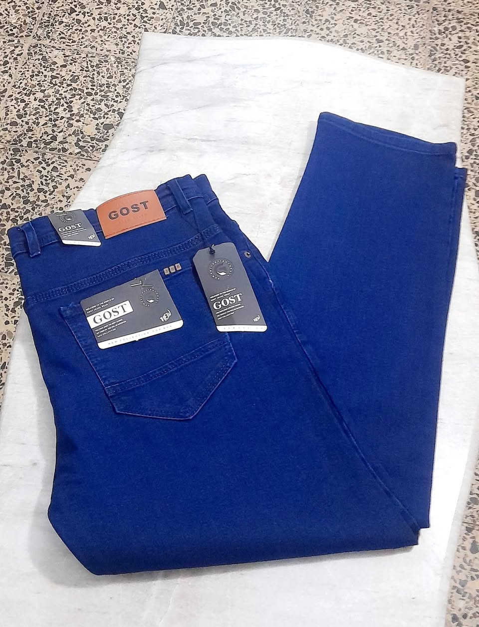 عرض خاص 

القطعتين:25000 الف 

التوصيل مجاني 

بنطرون كابوي رجالي هاف بوري 

مطاط فول ليكره لونين الحبري الغامق والرصاصي 

قياسات 36,38,40,44 ,


**إذا كنت صاحب هذا الإعلان وتريد حذفه لأي سبب، رجاءا أرسل رسالة إلى الدعم الفني**