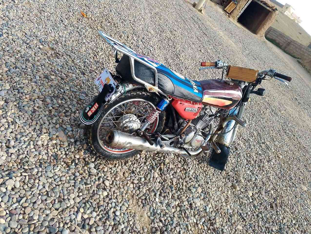 السلام عليكم موطور اربعه كير نضيف للمراوس بكله ***********
