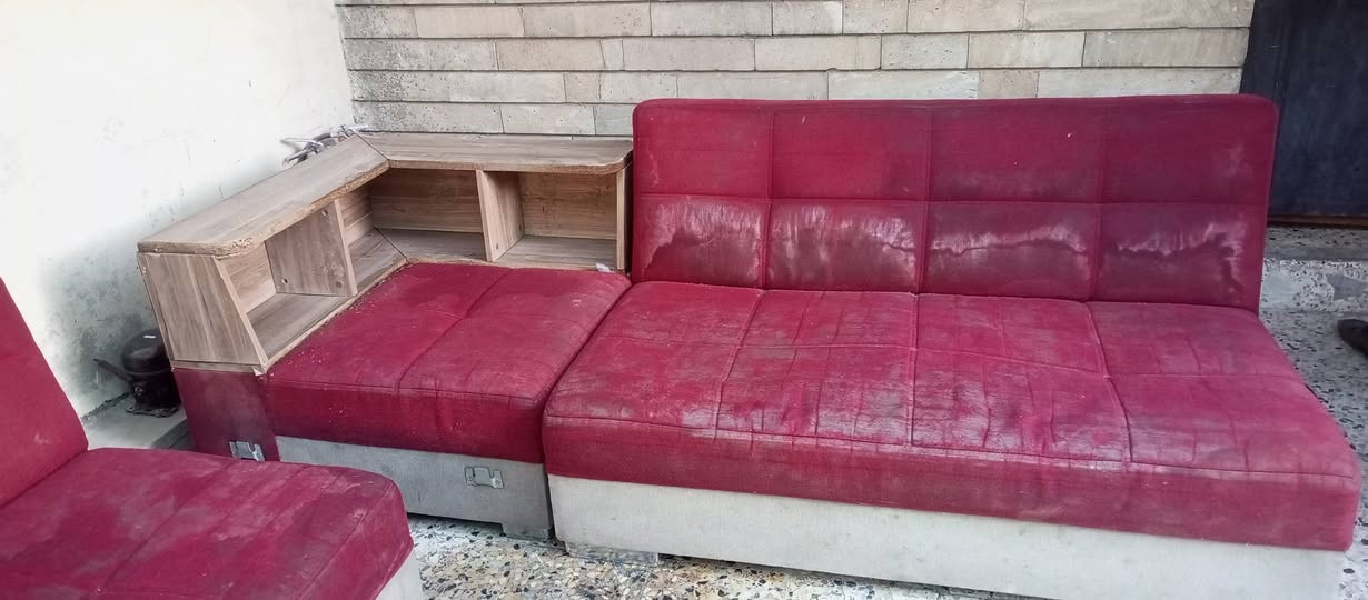 طخم تركي اربع قطع 
السعر 60 الف حي الميثاق 

***********
