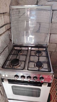 طباخ نضيف • كل العيون شغالة • جسر ديالى القديم