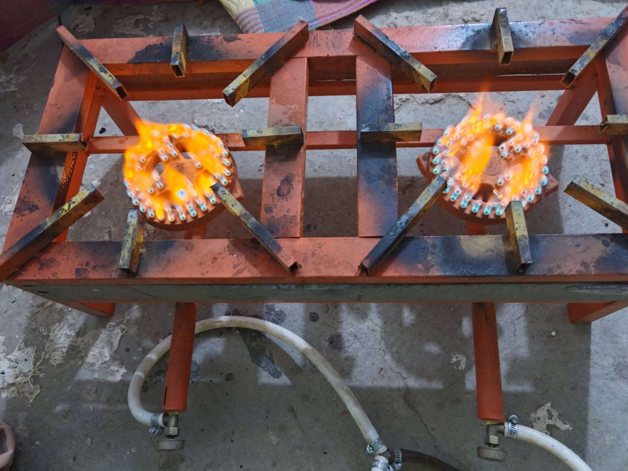 للبيع
الفرن تفصال مفصلية ب١١٥ رايديه ب ٨٠ وبيه مجال 
البريمز ب٣٥ 
الطباخ ٥٥ 
الأسعار بيهم مجال بسيط العنوان بغداد حي النصر


**إذا كنت صاحب هذا الإعلان وتريد حذفه لأي سبب، رجاءا أرسل رسالة إلى الدعم الفني**