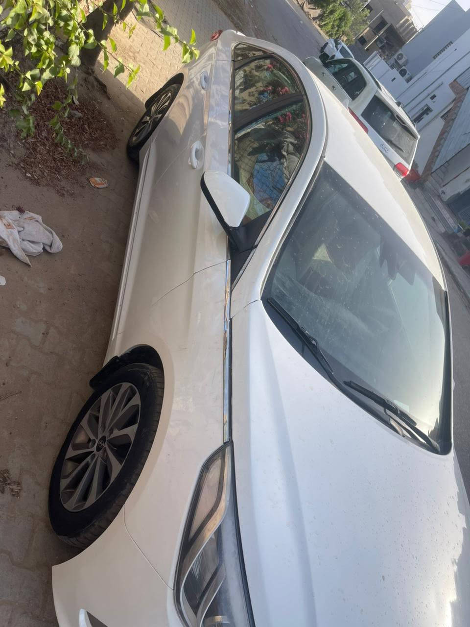 سوناته مديل ١٧
ادوات كصه جنطه
محرك كير كفاله
محرك دوش المرغرب ٢٤٠٠ بانزين 
سياره جاهزه ومتوهمه 
السعر (٥٧)مكان بالنجف

‭***********‬
