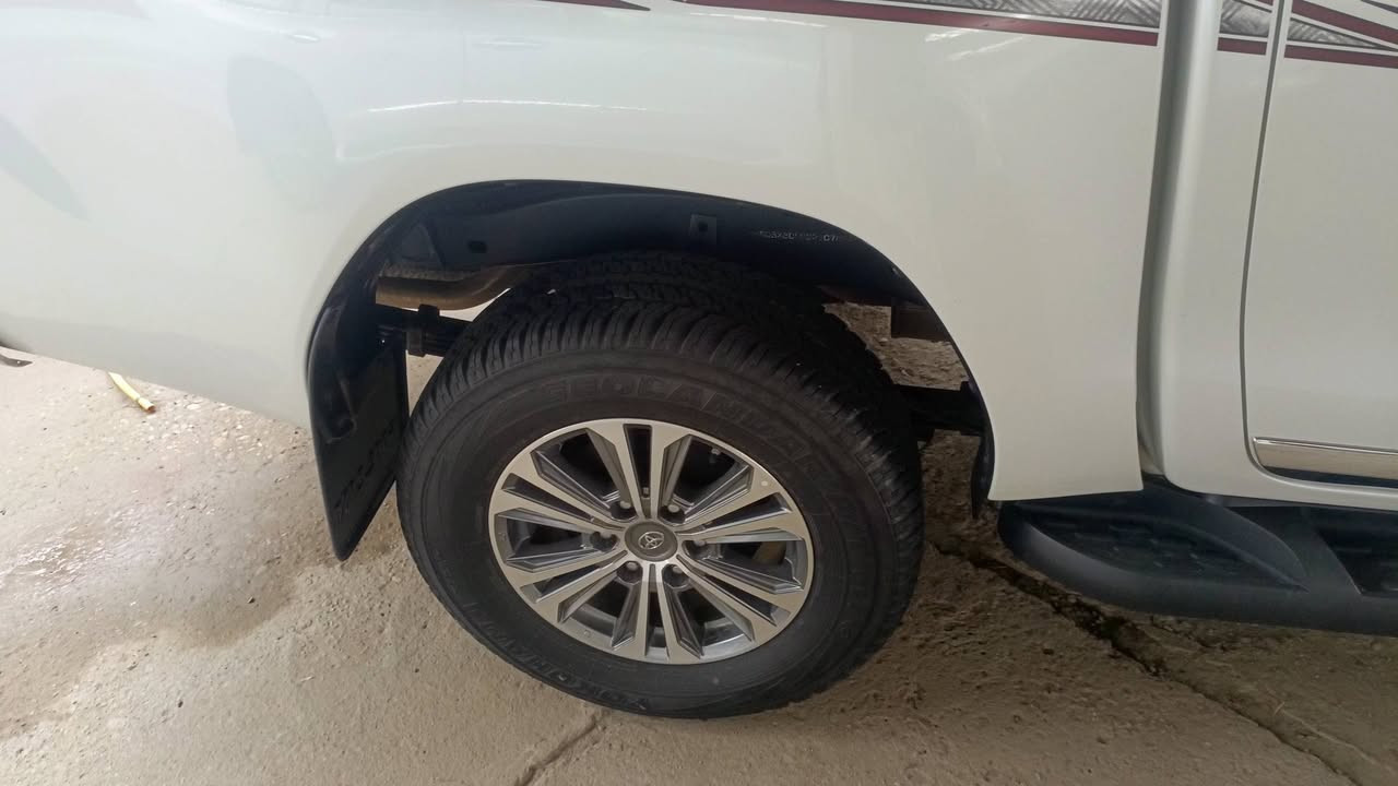 سلام عليكم 
بيك اب للبيع 
فور ويل 
سعودي اوتوماتيك 
موديل 2025
ماشيه 29الف 
كفاله 
رقم قادسيه 
السعر 377
‏‪***********‬‏
