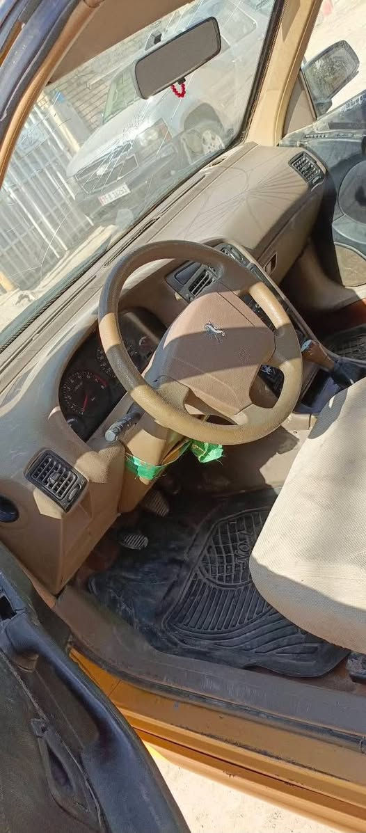بيجو 405 رقم بغداد تحويل يوم ثاني سياره حليوه شواصيها نضاف مكينتها بيها ضعف مكاني بصره بيع او مراوس حسب القناعة سعر 23$ وبيها شي بسيط ***********
