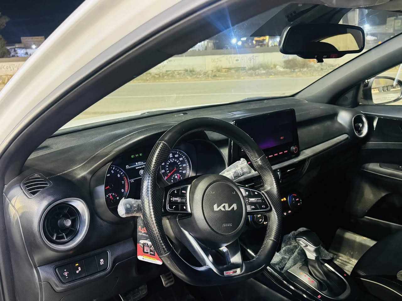 كيا فورتي GT-LINE 2023
السيارة باسمي شخصيا تحويل مباشر
ماشيه 43
محرك 2000 دوش 
مابيها اي نقص السيارة 
بدون ايرباك كله سليم بجم كبس 
العنوان بغداد الرصافه
صور الحادث مرفوقه 
اربع قطع كلير 
***********
السعر 163
