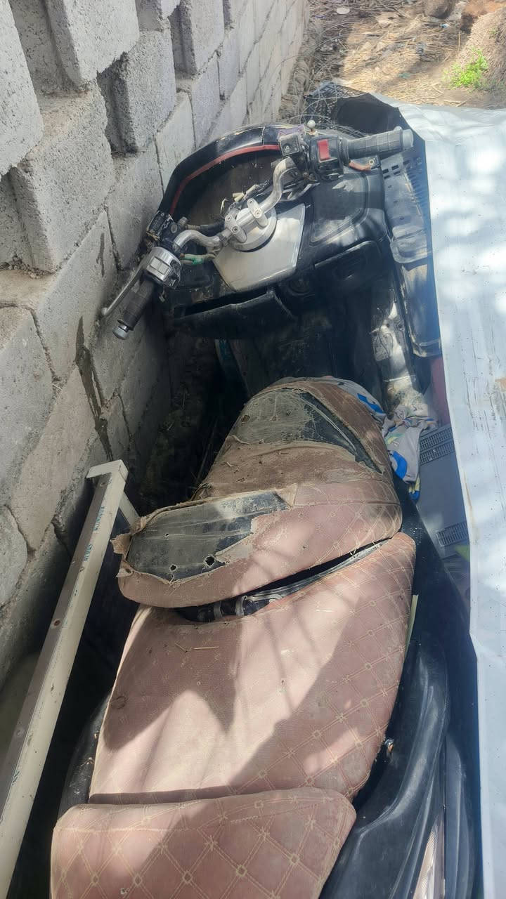 سلام عليكم شباب عندي فورزه للبيع عطلانه وكوسكي هم عطلانه كومه حديده ابيع


**إذا كنت صاحب هذا الإعلان وتريد حذفه لأي سبب، رجاءا أرسل رسالة إلى الدعم الفني**