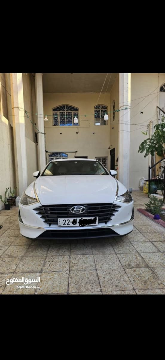 سلام عليكم سوناتا 2023خليجي سياره مكفوله كفاله عامه ماعد بارد ب جاملغ فقط وسياره نضيفه وحلوه وماشيه 30 ألف سياره رقم أربيل موصفات حساسات امامي خلفي شفتات ب الاستيرن شاشه أندرويد  مكينه 2500 سياره سعرها 205وبيها مجال حك جيه مكان سياره بصره ورقم تلفوني***********
