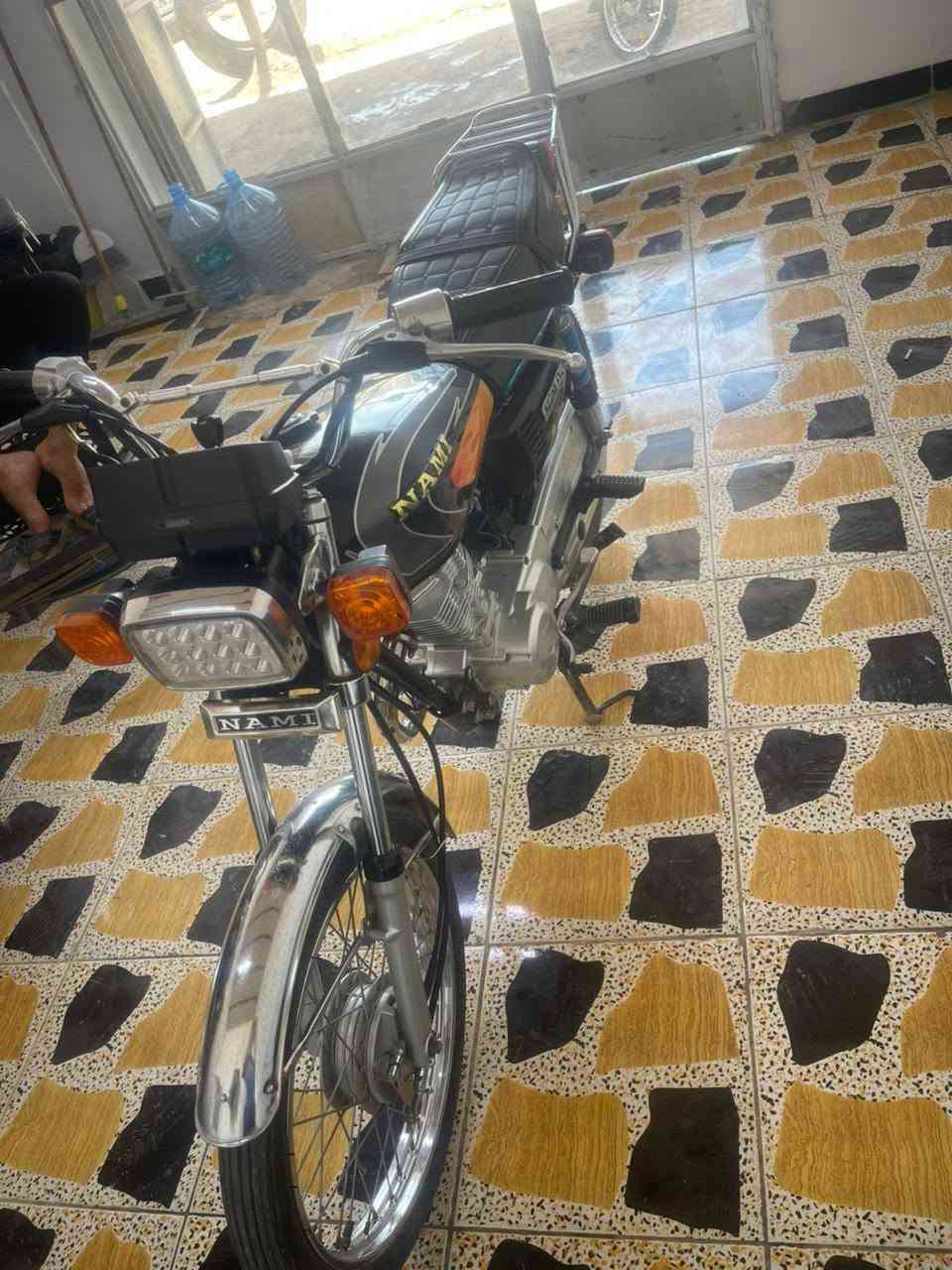 سلام عليكم دراجه نامه شلامجه للبيع ما مفتوحه كلشي شعقال كهربيات اشاير مكيته توه طاحت  وراقه ضايعه مكفوله من سرقه مديل 2025 مكاني البصره قضاء الدير رقمي*********** سعر 800
