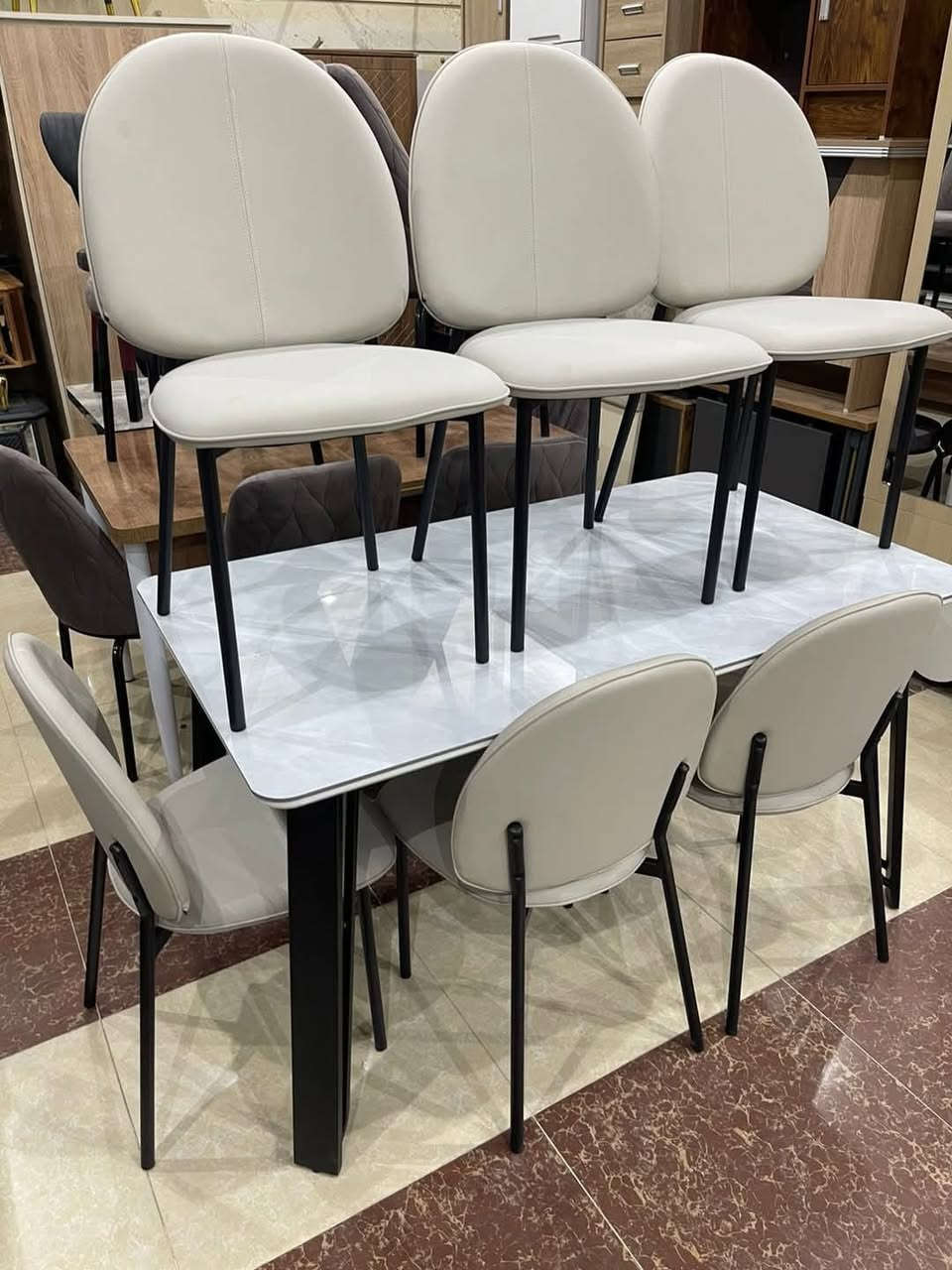 معرض صلاح آلدين للأثاث المنزلي للجمله والمفرد 
وصول ميز طعام مرمر تركي 6 كرسي ثقيل جدا
متانه فول فول كراسي جلد يتحمل أوزان ثقيله جدا 
***********
#زورونا_تجدون_مايسركم
#الفرع_الاول
تكريت الزهور مقابل كليه تربيه البنآت مجاور تانكي المآء قرب غصن الزيتون 
#الفرع_الثاني
تكريت الزهور مقابل مدرسة خالد بن وليد قرب تربيه البنآت وتساب ***********
