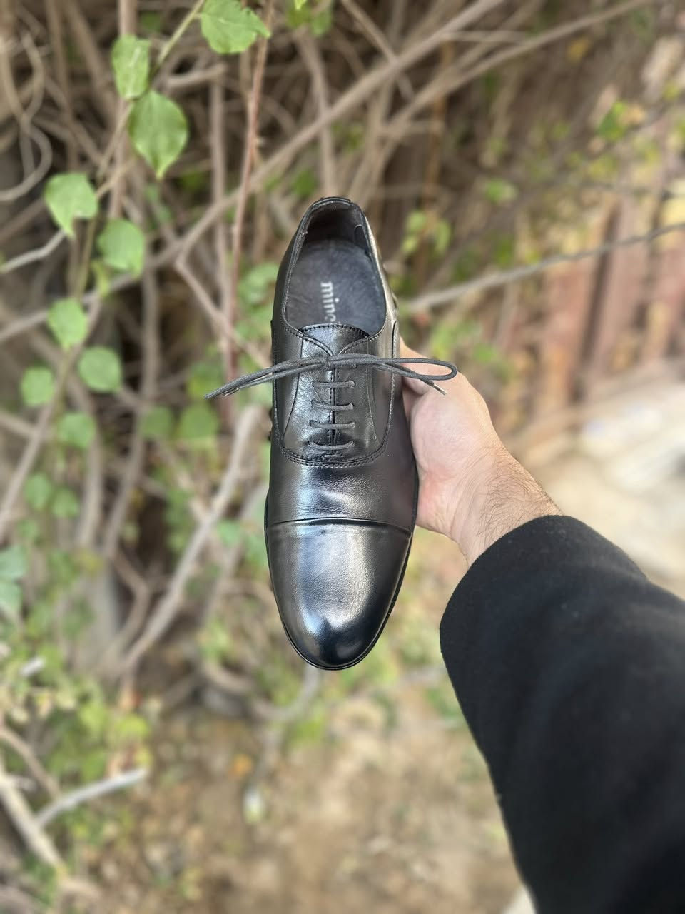 ماركة ماينيلي قياس 40
***********
