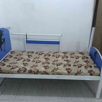 عندي جرابي اطفال طابقين للبيع اتصال ع رقم 07709807813