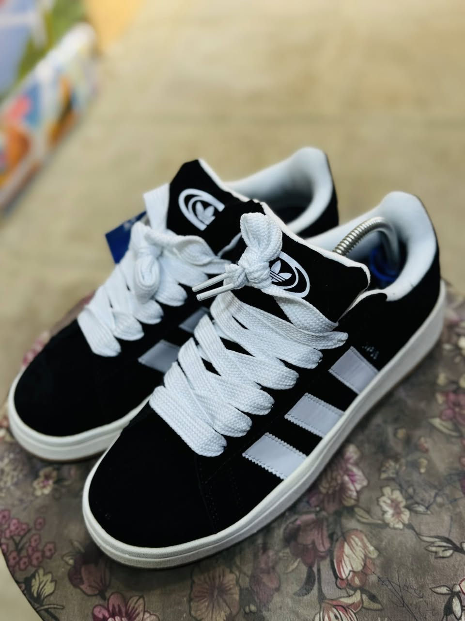 اوربي اصلي درجه اولى.  سعر القطعه ٢٠ الف


**إذا كنت صاحب هذا الإعلان وتريد حذفه لأي سبب، رجاءا أرسل رسالة إلى الدعم الفني**