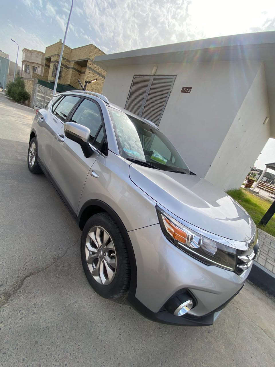 GAC GS3 200t 
2023 
خليجي 
اربعه سلندر تيربو 
فول مواصفات 
تبريد قطعتين وفتحه وكشنات جلد 
ماشية : 38 وقابله الى زيادة 
كفاله السياره 
مرقمه بصره بأسمي تحويل ثاني يوم
سنويتها لل 2030 
السيارة دهنها من الوكاله وبانزينها كله محسن .
السعر 138 وبيها مجال بسيط شراي يتصل 
*********** البصرة, العراق
