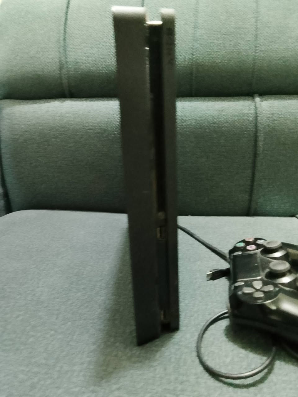 سلام عليكم
بلي فور سلم نص تيرا مهكر تهكير 12
بلي نضيف مامفتوح ابد وتاخذه من البيت 
السعر 350 وبي مجال 
المكان بغداد مدينه الصدر 
***********
