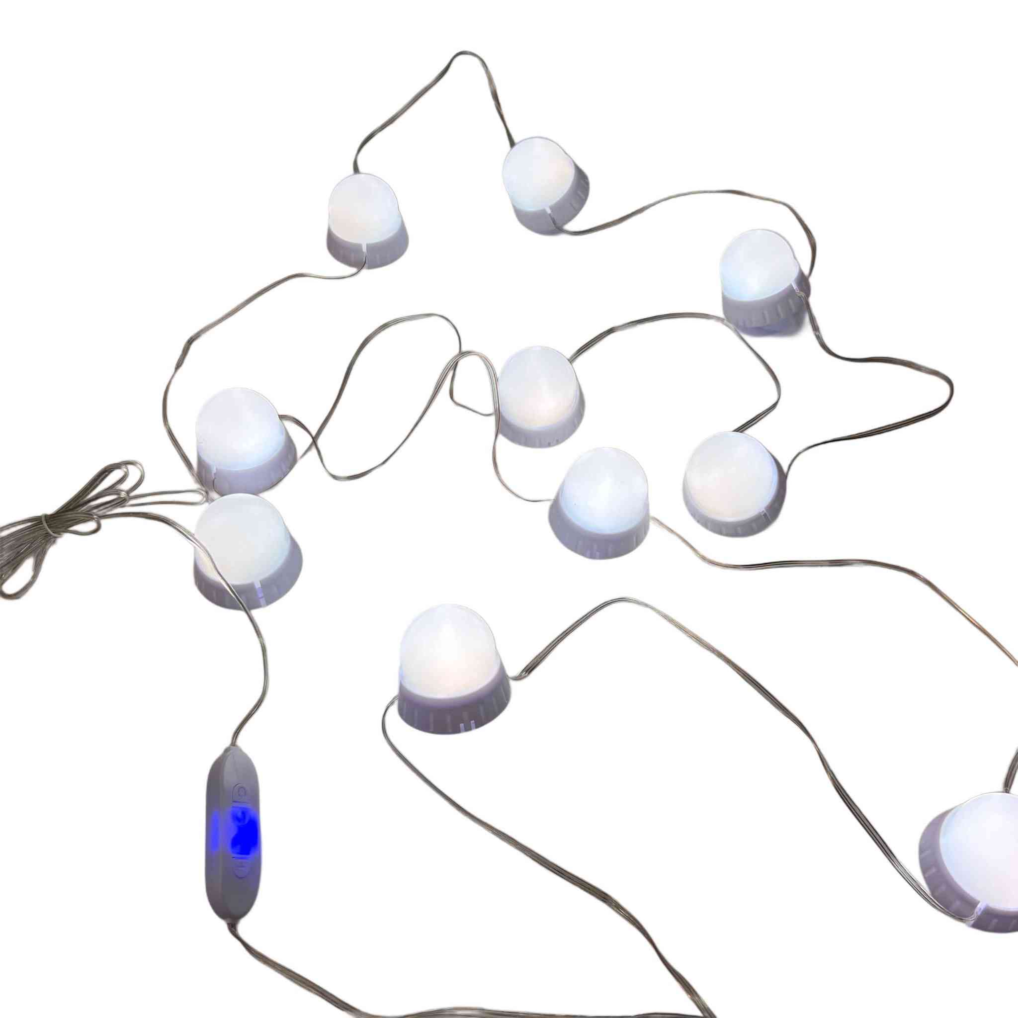 إضاءة مرآة مكياج LED USB – Vanity Mirror Lights

إضاءة LED مخصصة للمرايا تمنحك رؤية أوضح وتفاصيل أدق أثناء العناية اليومية والمكياج.

• تصميم إضاءة مخصص للمرايا مع لمبات دائرية موزعة بشكل متناسق

• تثبيت لاصق قوي (Strong sticky – Difficult to fall out)

• لمبات قابلة للدوران مع تصميم تلسكوبي (Rotating telescopic)

• إمكانية تعديل طول السلك بحرية حسب حجم المرآة (Free adjustment line length)

• تعمل عبر مدخل USB لسهولة التشغيل وتعدد خيارات الطاقة

• إضاءة بلون أبيض بدرجة حرارة 6000K–6500K

• درجة حرارة اللون: 6000K – 6500K
• مصدر الطاقة: USB
• جهد الإدخال: 5V
• التيار: 2A
• استهلاك الطاقة: أقصى طاقة للمبة الواحدة 1.6W

– توصيل عبر USB (طاقة هاتف، منفذ USB، أو فيشة حائط USB

محتويات العلبة

• مجموعة لمبات إضاءة مرآة LED
• سلك USB للتشغيل
• نظام تثبيت لاصق مدمج باللمبات بغداد, العراق


**إذا كنت صاحب هذا الإعلان وتريد حذفه لأي سبب، رجاءا أرسل رسالة إلى الدعم الفني**