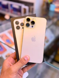 ايفون 13 برو ماكس • ٢٥٦ • البياع