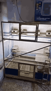 اقفاص للبيع العدد 2  نضيفات وتفصال تجي وشوف بعينك مع كل المحتويات   ال...