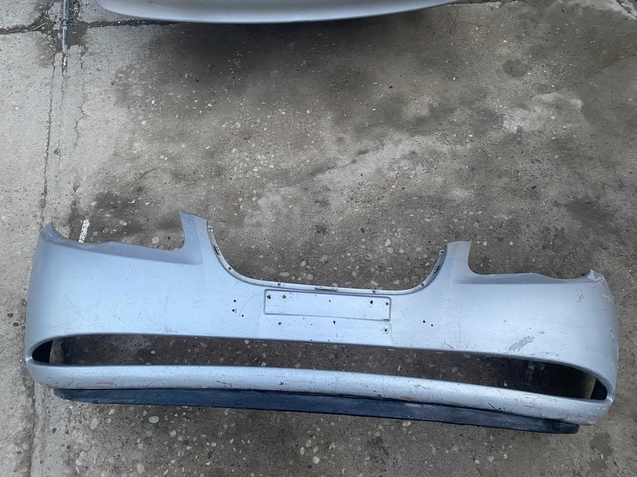 للبيع زوج دعميات انضاف مال أفانتي الكدام حيل جديده بدون تصليح وكسر الخلفيه مصلحه مكان واحد السعر 100 رقمي ***********
