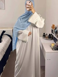 ملابس نسائية • ألوان متعددة • توصيل كردستان