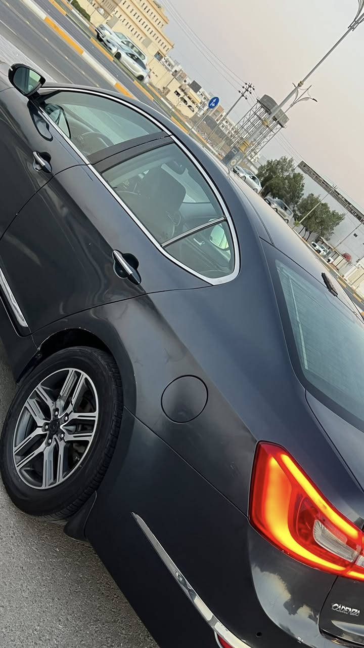 كيا كادينزا موديل 2015 للبيع مواصفات الفول بيه قطع صبغ اثرجراد ابيع احزام سعرها 118 $ 
للتواصل واتساب ***********
