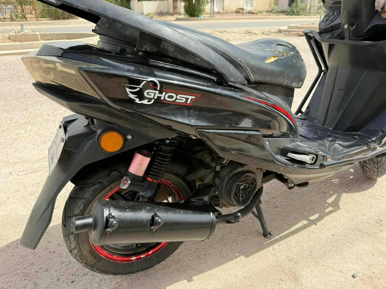 دراجة للبيع
موديل 24 
نظيفة ما مفتوحة جاهز من كلشي 
عوزها بس باتري 
تشتغل عن بعد 
كهربائيات كلها شغالة 
السعر 650 وبيها مجال للشراي 
مكاني ناصرية قضاء الإصلاح 
الاستفسار ***********
