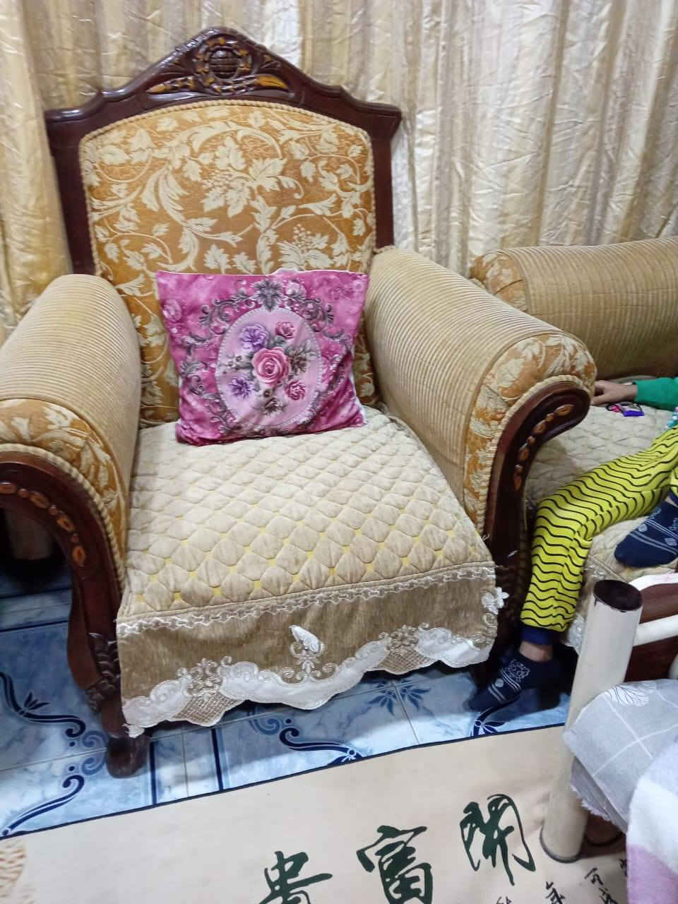 السلام عليكم عندي تخومه للبيع كاملات ونظيفات اسعارهن على 400 وبيهن مجال وكنتور كومنديات اثنين العنوان بغداد زعفرانيه منطقه الوليد قرب جسر ديالى ***********
