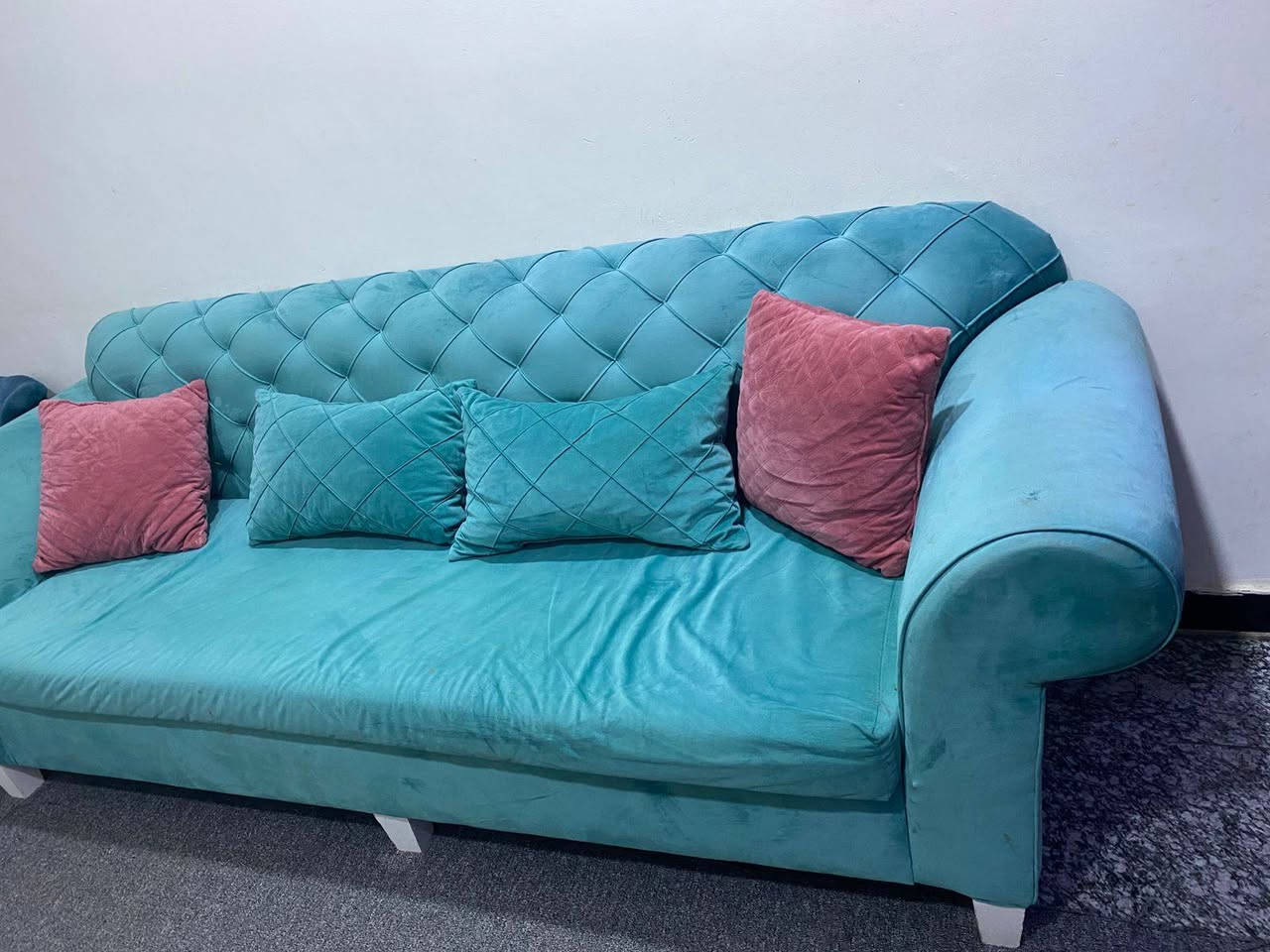 سلام عليكم قنفات كويتي سعر ٢٥٠قفل ***********وات ساب
