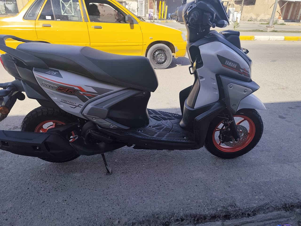 دراجهZR24الدراجه شوفت عينكم مكفوله من كلشي وخير من الله التواصل***********
