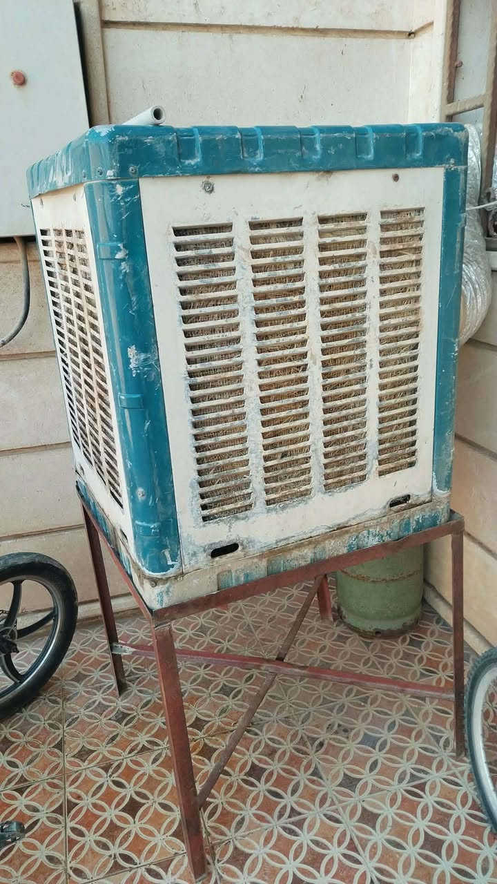 مبردات 2 + سبلت جنرال طنين شغال نظيف اسعار مناسبة 
بيع مستعجل مكانه تكريت للاستفسار مراسلة الخاص


**إذا كنت صاحب هذا الإعلان وتريد حذفه لأي سبب، رجاءا أرسل رسالة إلى الدعم الفني**