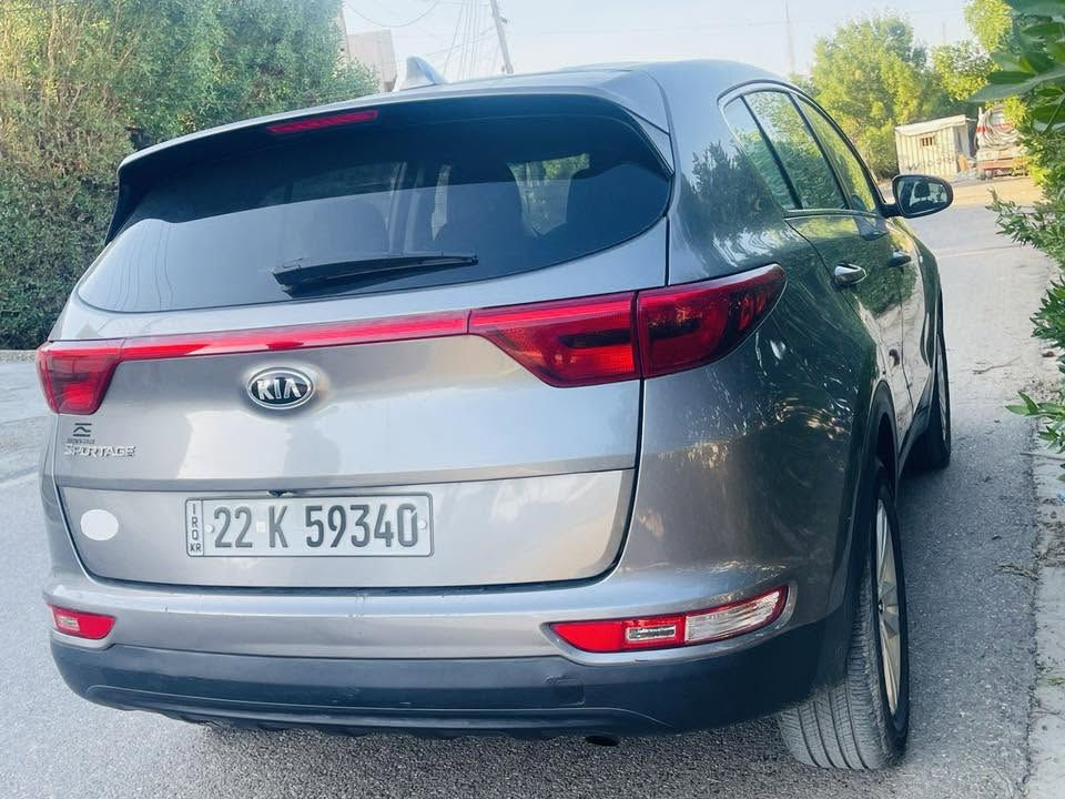 كيا سبورتج 2019 امريكي حادث بسيط بدون دواخل                    مواصفات نص فول الامريكي معروف
شاشة وسط
كامرا دوارة 
تبريد قطعتين 
فور ويل
نزول منحدرات 
شاشة اعطال 
سيارة باسمي عارضهة 138 وبيهة مجال بسيط 
***********
