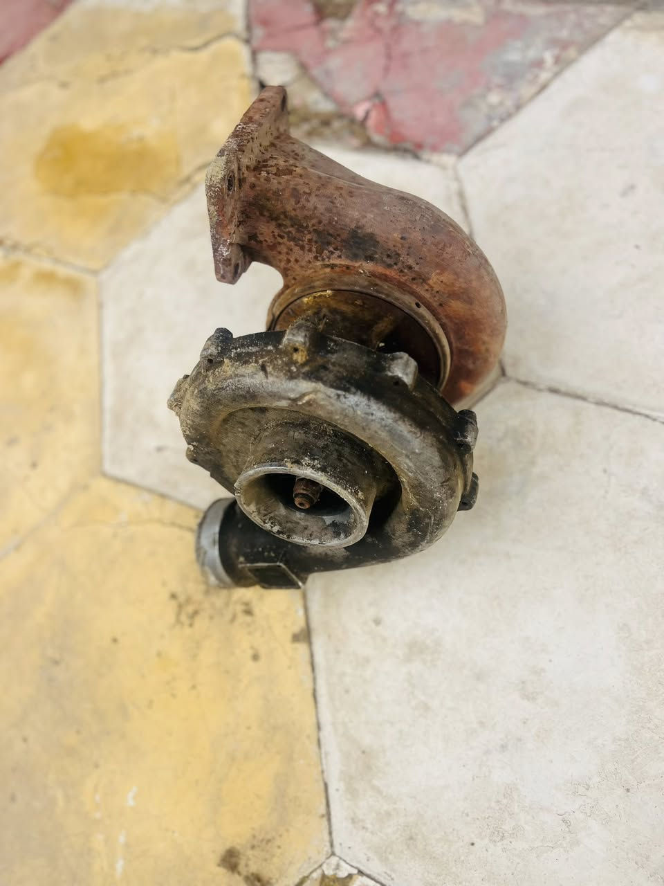 سلام عليكم سوبر مالت مكينه اسكانيه شغال 113 مكاني السماوه السعر 150  رقم التلفون ***********
