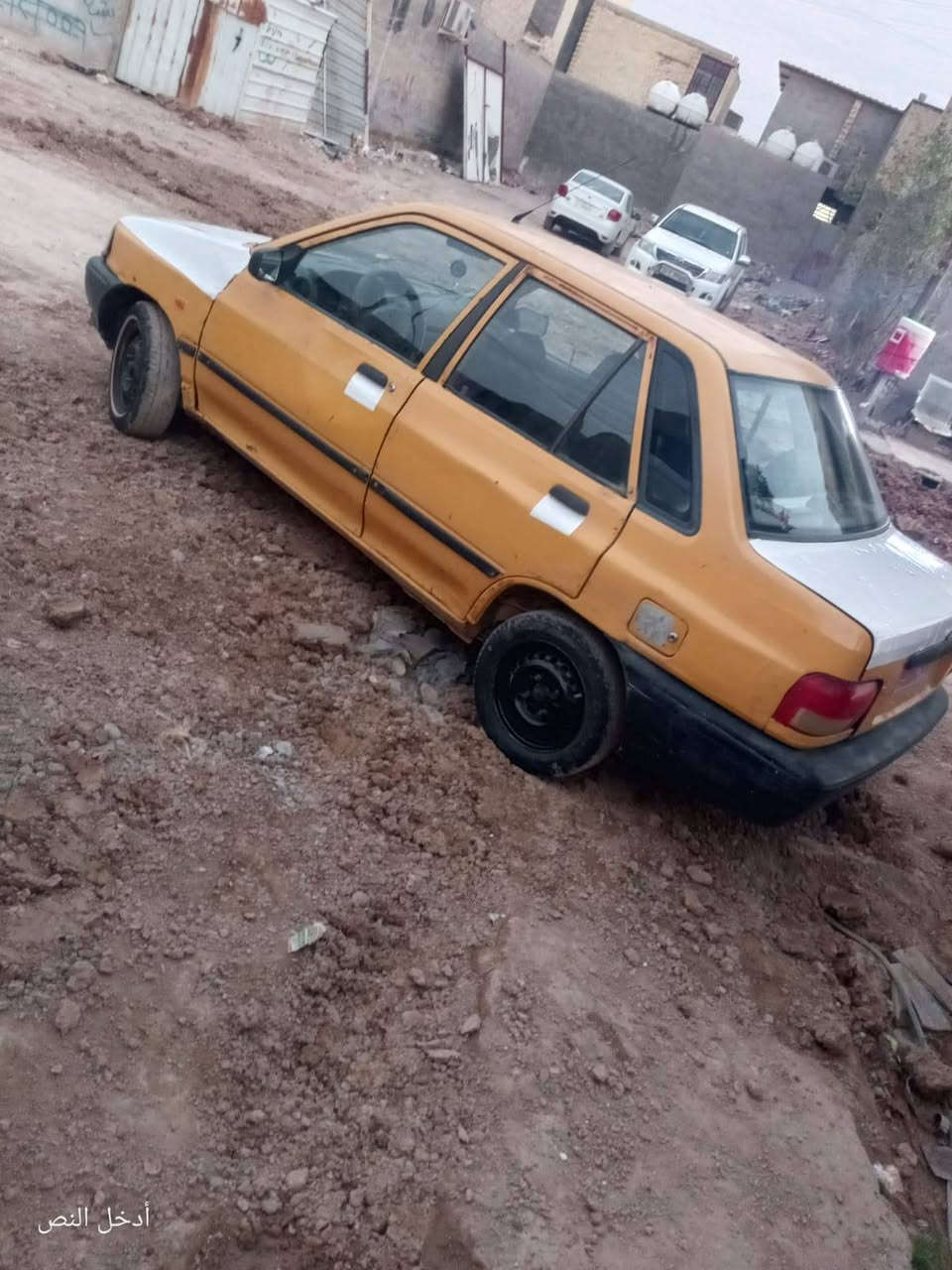 سلام عليكم سايبه للبيع 2012ةرقم احمر سنويه الاصليه موجوده ابيع كوم حديد اتكفل سرقه وعشائر سياره شغاله مكينه مستحقه بس شغاله ابيع كايمه كيرهه كلش حلو سياره مناسبه وحلوه شواصيهه زينه سعرهه مليون وبيهه مجال  مكاني مشروع الوحدة قرب بسمايه رقم ***********
